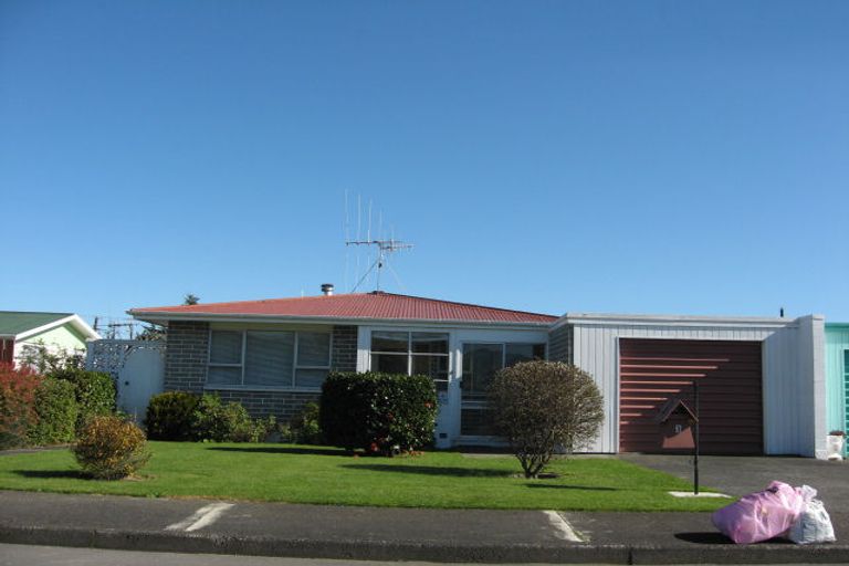 Photo of property in 3 Guildford Street, Levin, 5510