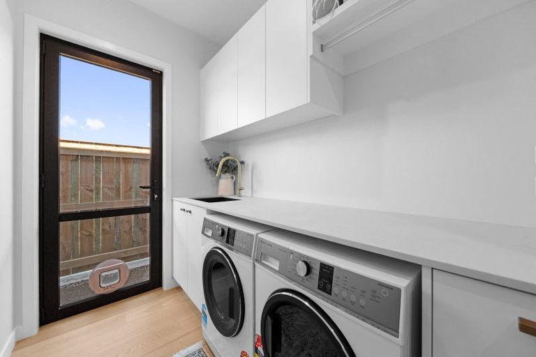 Photo of property in 42 Orchard Road, Greytown, 5712