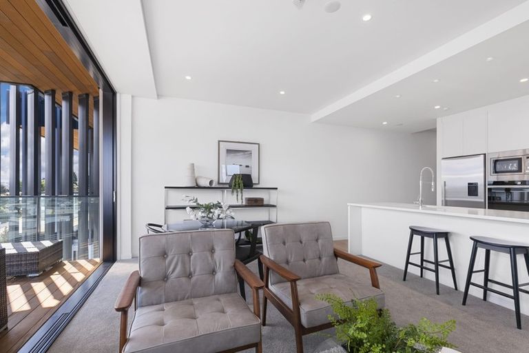 Photo of property in 207/8a Lake Pupuke Drive, Takapuna, Auckland, 0622