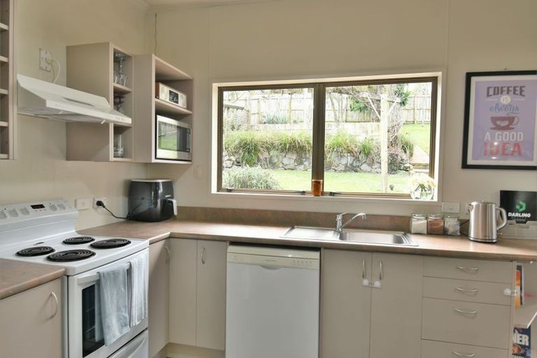 Photo of property in 303 Main South Road, Green Island, Dunedin, 9018