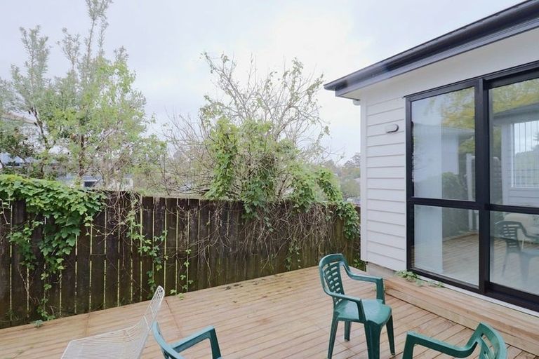 Photo of property in 127b Oreil Avenue, West Harbour, Auckland, 0618