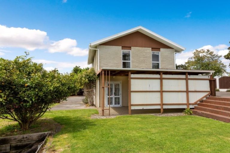 Photo of property in 12 Te Ngaere Place, Merrilands, New Plymouth, 4312
