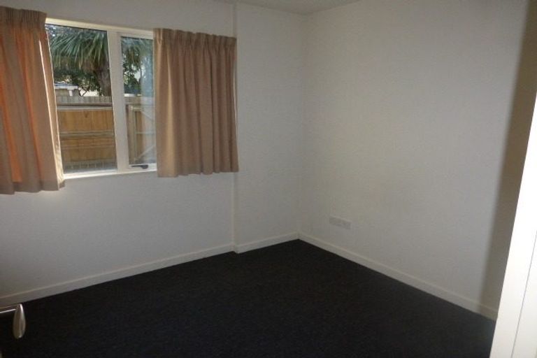 Photo of property in 3/30 Mathesons Road, Phillipstown, Christchurch, 8011