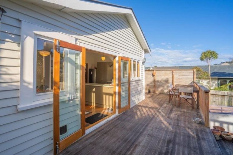 Photo of property in 1 Woodland Road, Johnsonville, Wellington, 6037