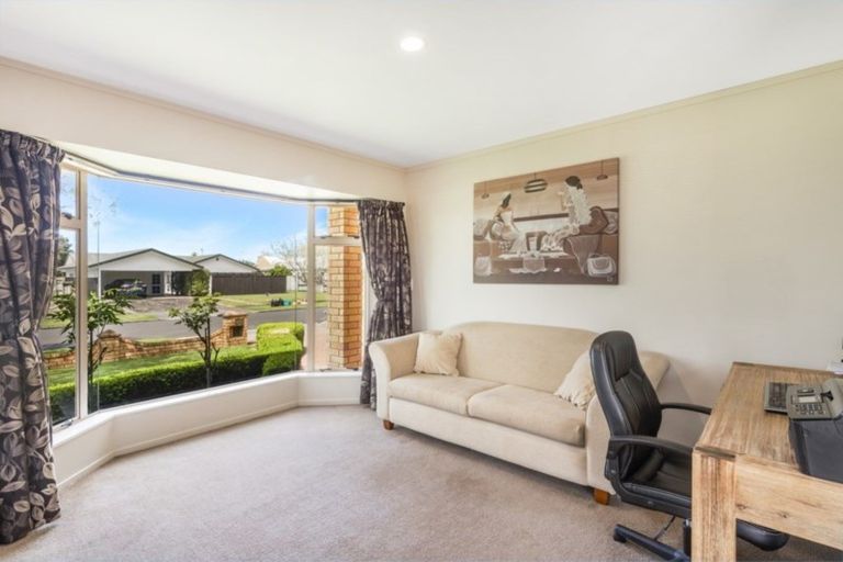 Photo of property in 7 Bouverie Crescent, Flagstaff, Hamilton, 3210