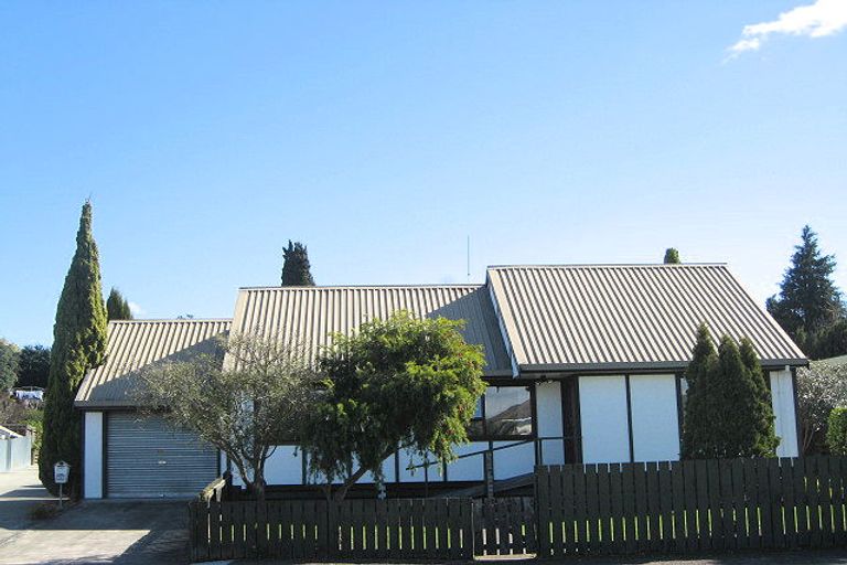 Photo of property in 104 Porangahau Road, Waipukurau, 4200
