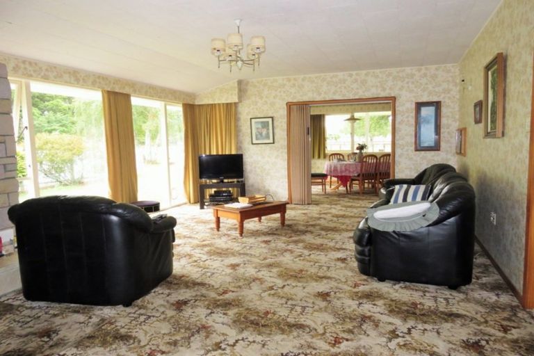 Photo of property in 194 Muhunoa Road East, Ohau, Levin, 5570