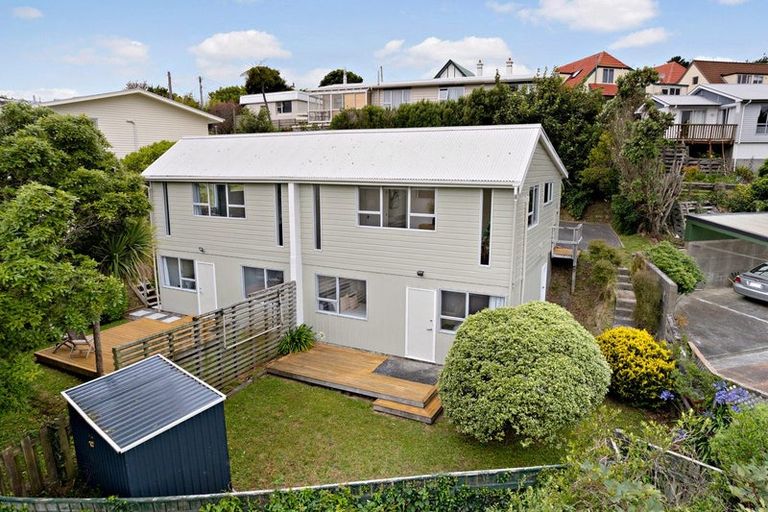 Photo of property in 3 Brydon Way, Paparangi, Wellington, 6037