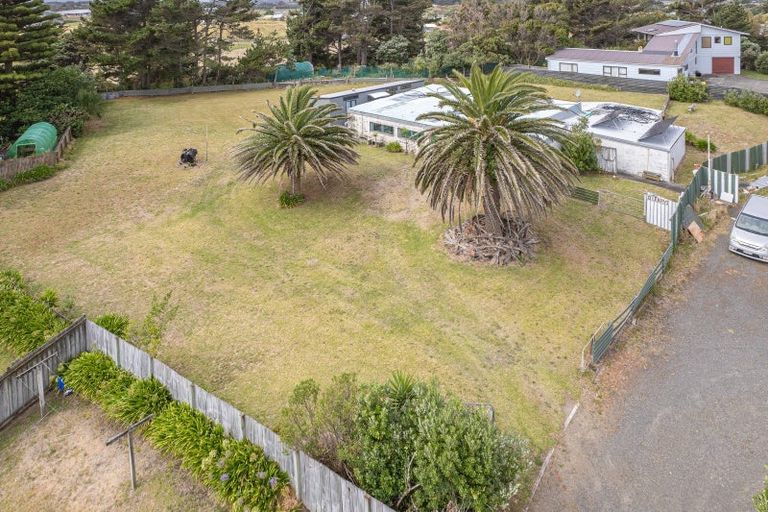 Photo of property in 44 Rangiora Street, Castlecliff, Wanganui, 4501