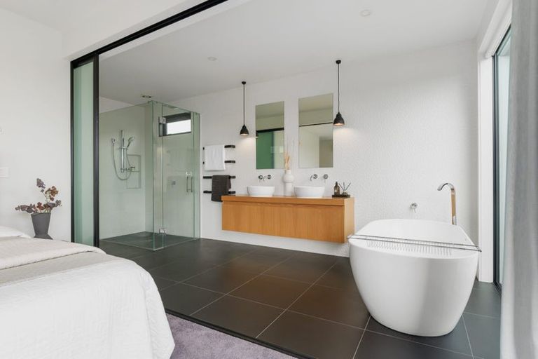 Photo of property in 49 Roy Hilton Drive, Flagstaff, Hamilton, 3210