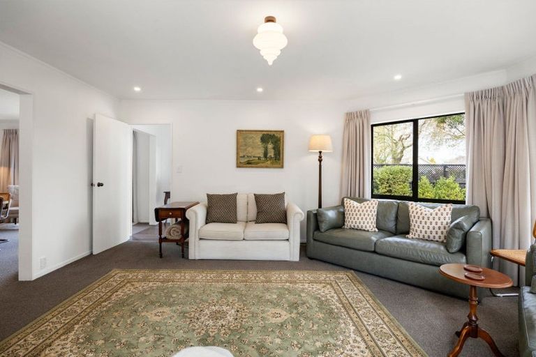 Photo of property in 111 Hall Street, Cambridge, 3434
