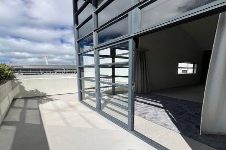 Photo of property in 10e Hobson Street, Thorndon, Wellington, 6011