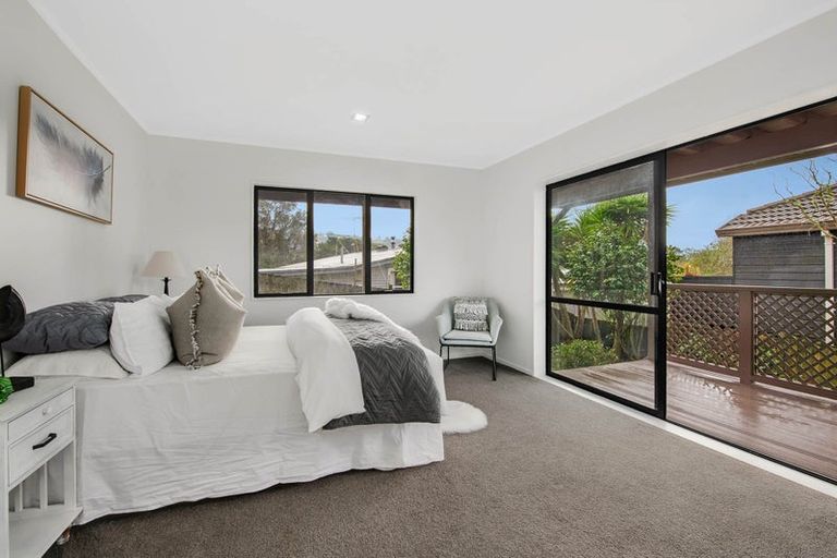 Photo of property in 2/13 Greenridge Court, Glenfield, Auckland, 0629