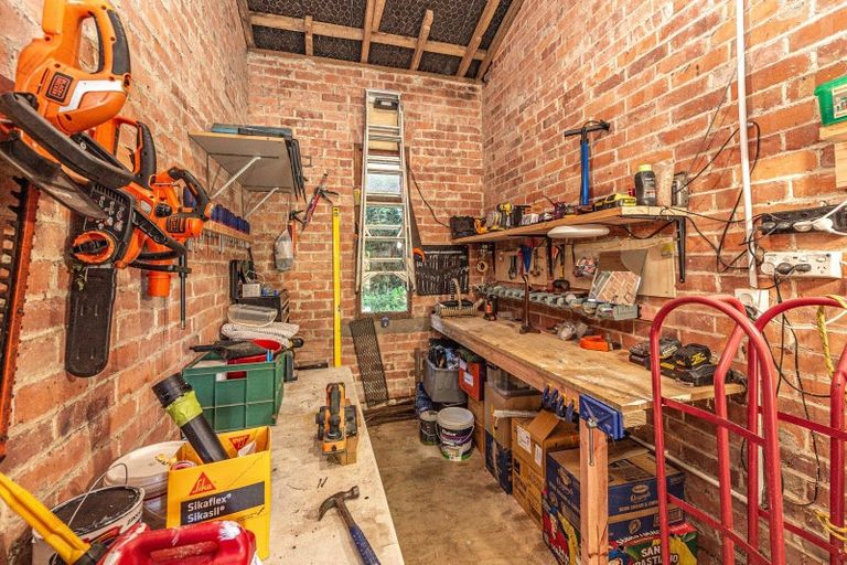 Photo of property in 21 Putiki Drive, Durie Hill, Whanganui, 4500