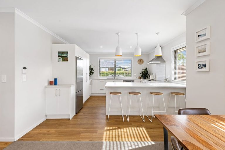 Photo of property in 8 Bradwell Crescent, Halswell, Christchurch, 8025