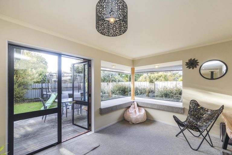 Photo of property in 19 Truscott Grove, Awapuni, Palmerston North, 4412