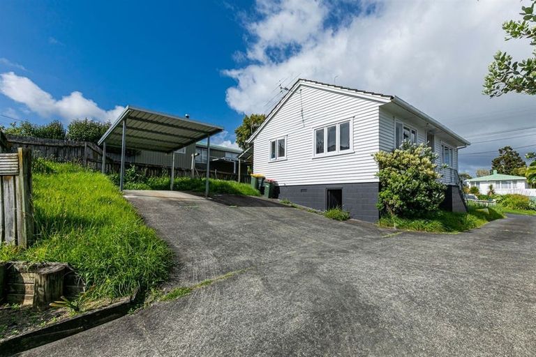 Photo of property in 17a Kereru Street, Henderson, Auckland, 0612