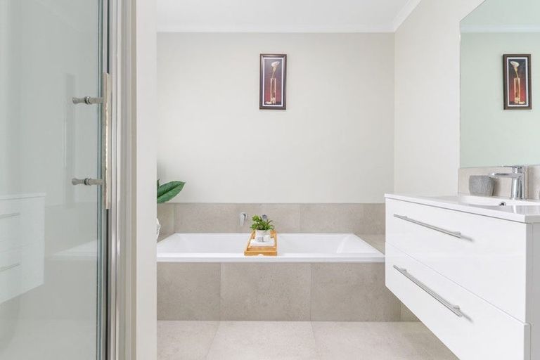 Photo of property in 17 Branca Close, Fitzroy, Hamilton, 3206