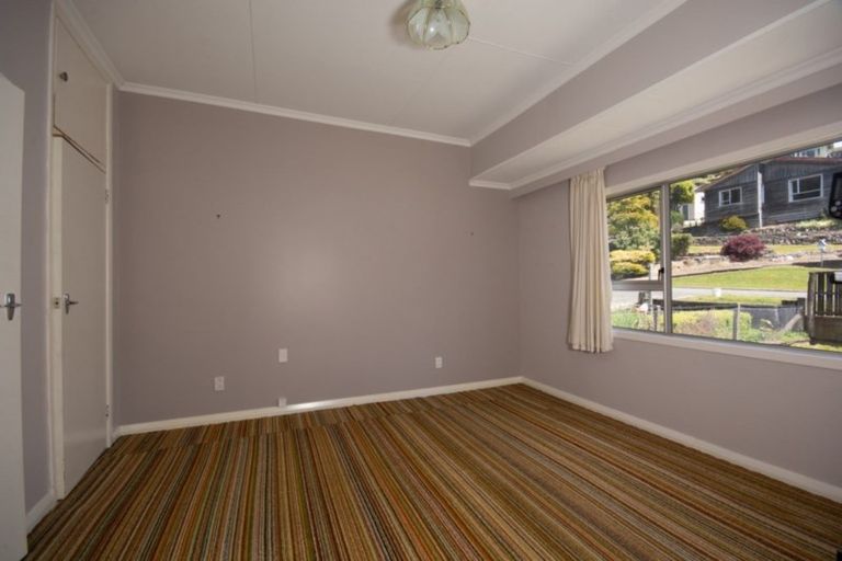 Photo of property in 20 Durham Street, Picton, 7220