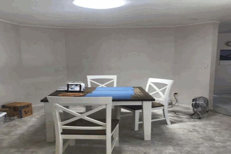 Photo of property in 3/111 Wellington Street, Howick, Auckland, 2014