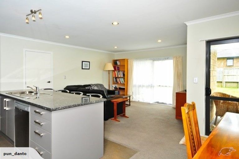 Photo of property in 111 Barrington Drive, Huntington, Hamilton, 3210