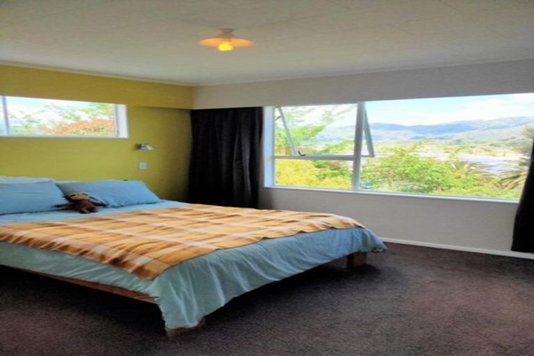 Photo of property in 25 Pencarrow Crescent, Wainuiomata, Lower Hutt, 5014