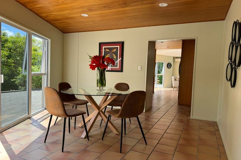 Photo of property in 212 Carter Road, Oratia, Auckland, 0604