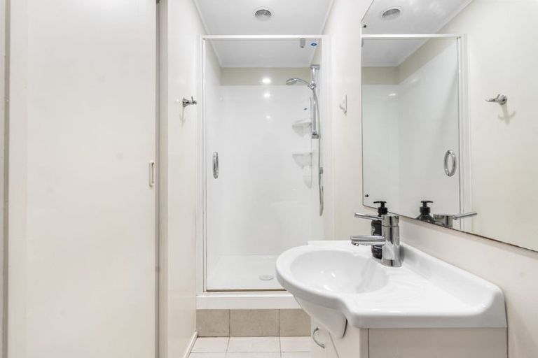 Photo of property in 77a The Parade, Bucklands Beach, Auckland, 2012