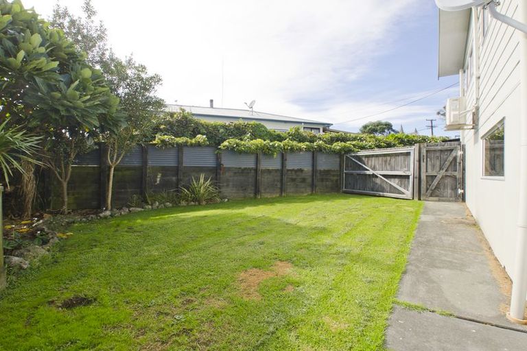 Photo of property in 14 Raumati Terrace, Khandallah, Wellington, 6035