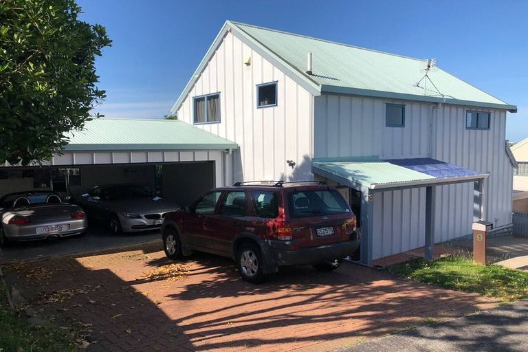 Photo of property in 9/485 Don Buck Road, Massey, Auckland, 0614