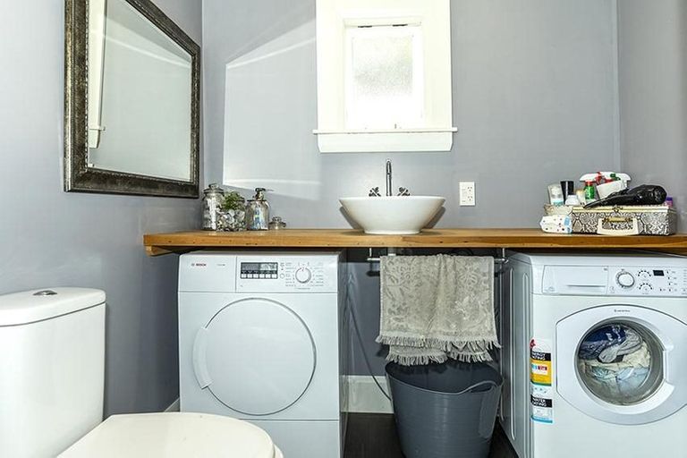 Photo of property in 18 Clifton Terrace, West End, Timaru, 7910