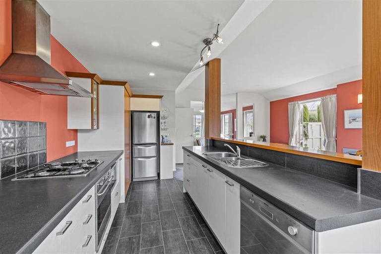 Photo of property in 5 Richard Seddon Drive, Northwood, Christchurch, 8051