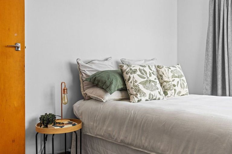 Photo of property in 6 Omori Place, Castlecliff, Whanganui, 4501