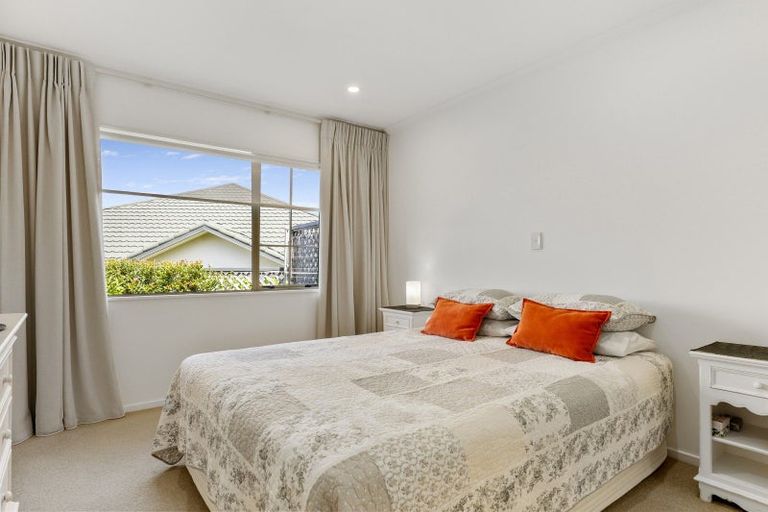 Photo of property in 18 Lakeridge Close, Rangatira Park, Taupo, 3330