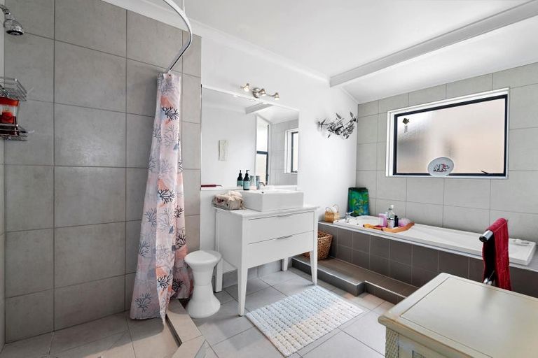 Photo of property in 49a Robertson Street, Glenholme, Rotorua, 3010