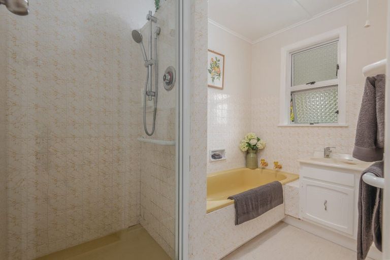 Photo of property in 33 Swansea Street, Hokowhitu, Palmerston North, 4410