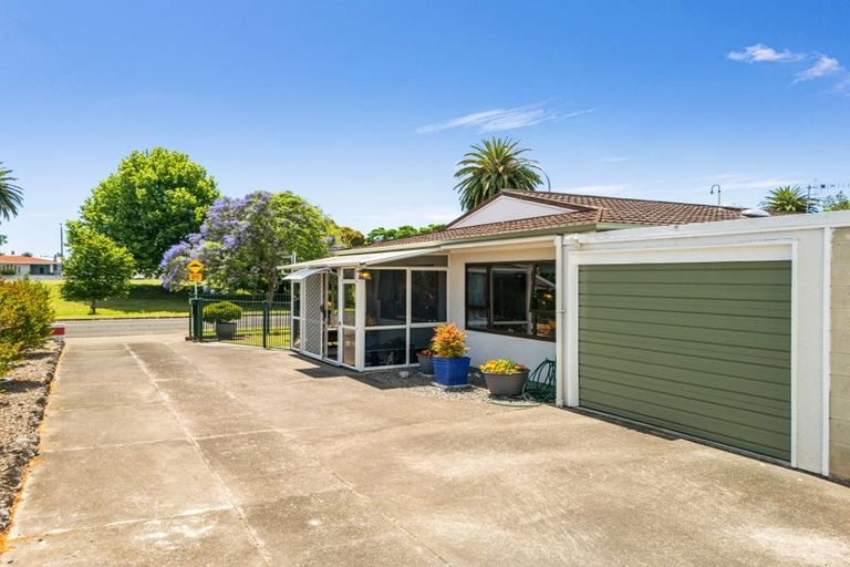 Photo of property in 1/38 Douglas Mclean Avenue, Marewa, Napier, 4110