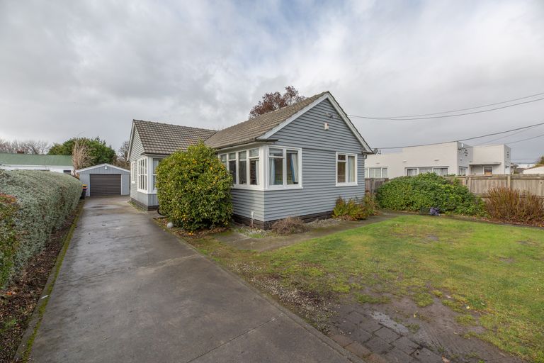 Photo of property in 97 Hansons Lane, Upper Riccarton, Christchurch, 8041