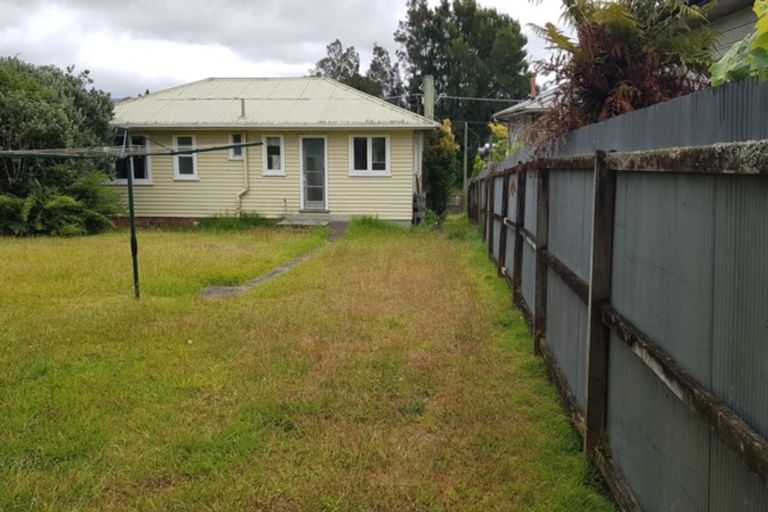 Photo of property in 183 Rathgar Road, Henderson, Auckland, 0610