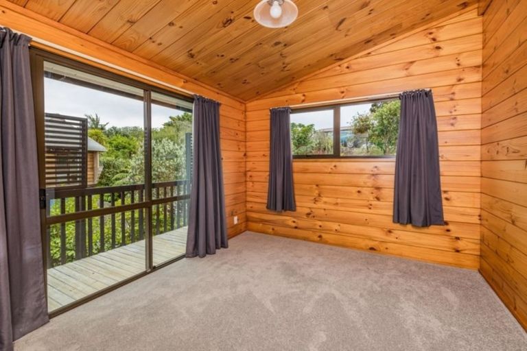 Photo of property in 88 Doves Bay Road, Kerikeri, 0294