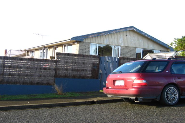 Photo of property in 2 Kirk Crescent, Bluff, 9814