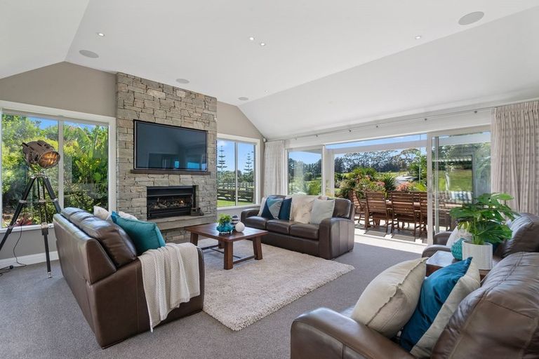 Photo of property in 104 Vaughans Road, Long Bay, Albany, 0792