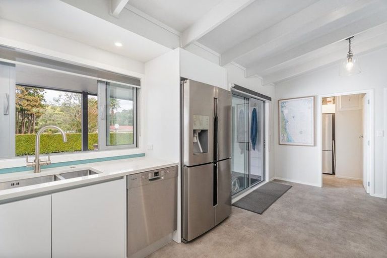 Photo of property in 3 Ocean Beach Road, Tairua, 3508