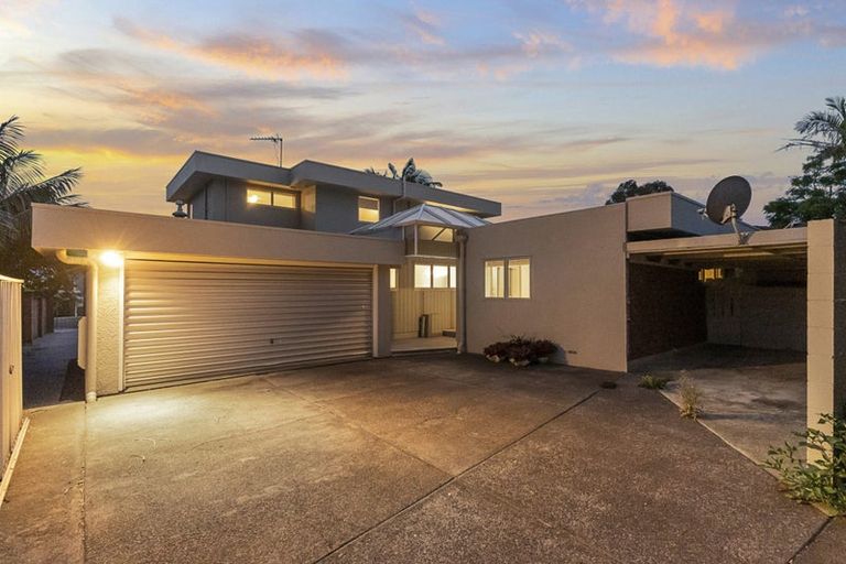 Photo of property in 9 Argo Drive, Half Moon Bay, Auckland, 2012