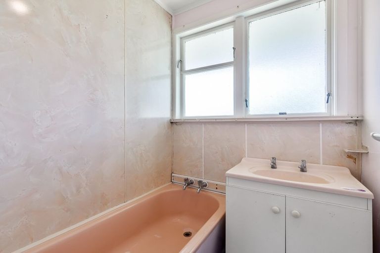 Photo of property in 11 Pukaki Grove, Waitangirua, Porirua, 5024