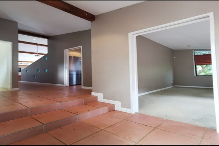 Photo of property in 40 Hale Crescent, Bayview, Auckland, 0629