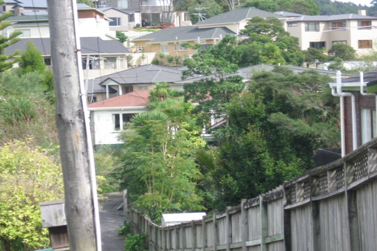 Photo of property in 1/7 Derwent Crescent, Titirangi, Auckland, 0604