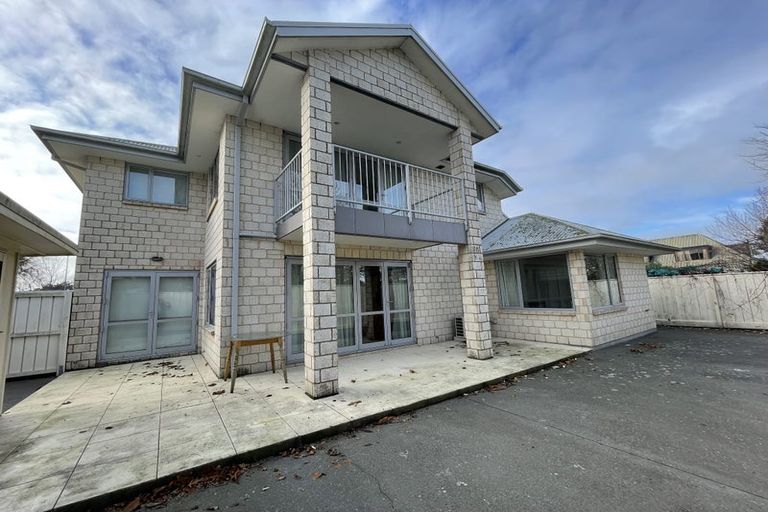 Photo of property in 207a Memorial Avenue, Burnside, Christchurch, 8053