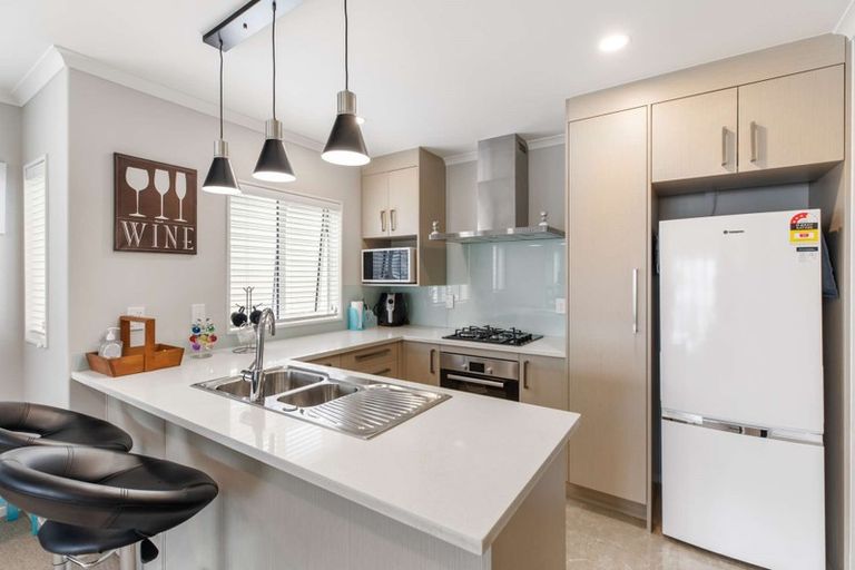 Photo of property in 51 Tribute Loop, Takanini, 2112