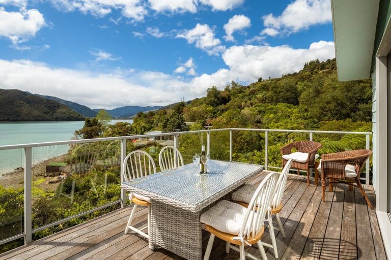 Photo of property in 685 Queen Charlotte Drive, Havelock, Picton, 7281